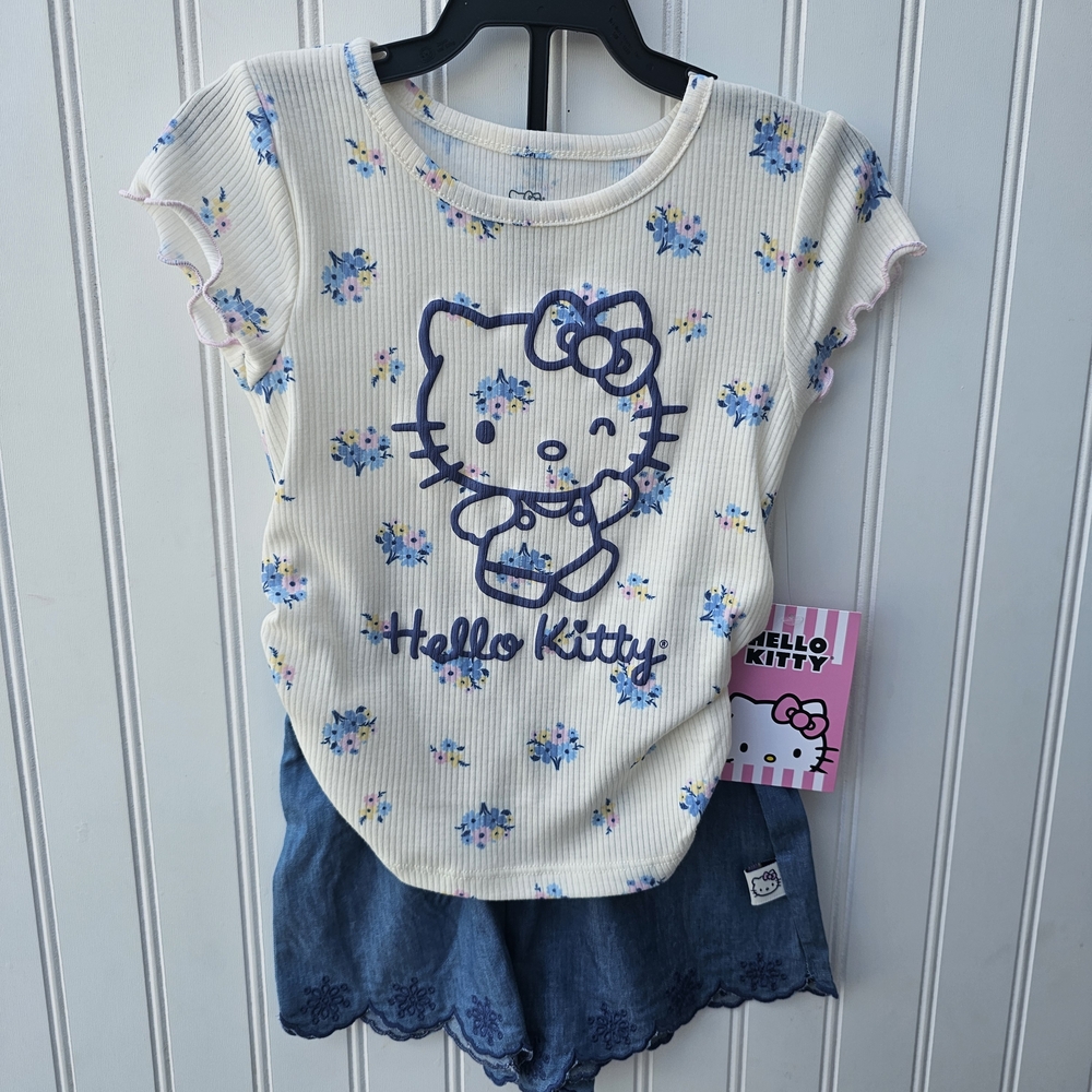 NEW Hello Kitty Floral T-Shirt and FAUX Denim Shorts Set 2T - Picture 2 of 5